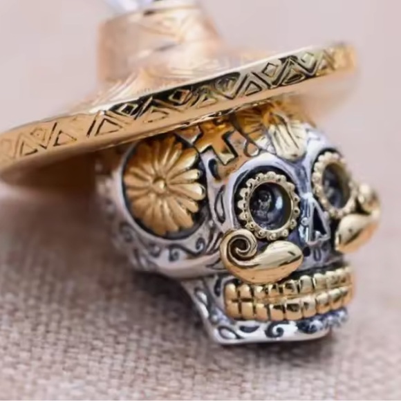 Skull necklace - Picture 4 of 8